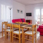 Apartment With Parking Space Pirovac, Sibenik - 15320 *