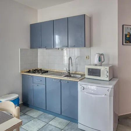 With Parking Space Pirovac, Sibenik - 15320 피로바츠