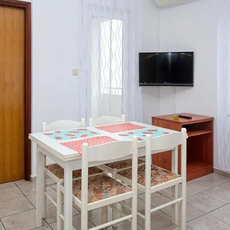 With A Parking Space Pirovac, Sibenik - 15320 Apartment Pirovac
