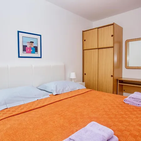 With A Parking Space Pirovac, Sibenik - 15320 Apartment Pirovac