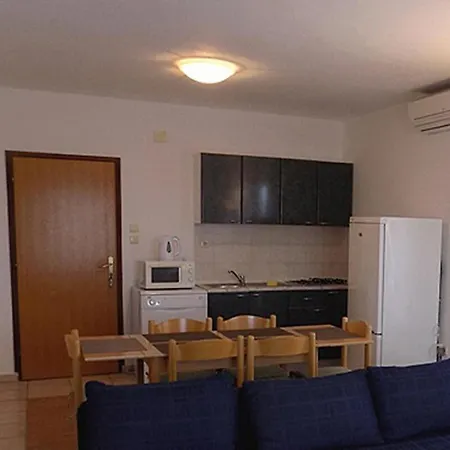 With Parking Space Pirovac, Sibenik - 15320 * Pirovac