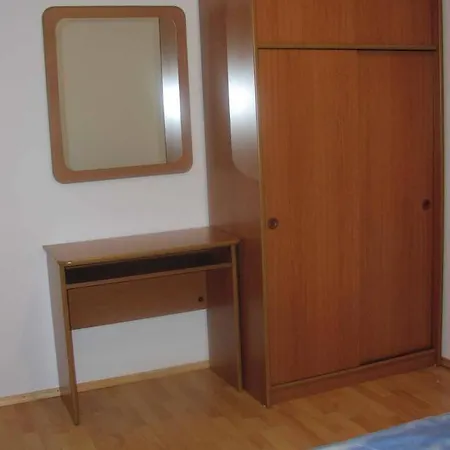 Apartman With Parking Space Pirovac, Sibenik - 15320 *
