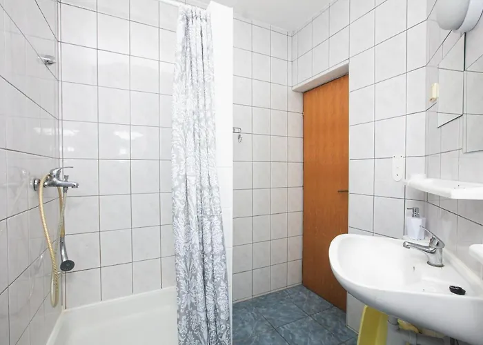 With Parking Space Pirovac, Sibenik - 15320 피로바츠