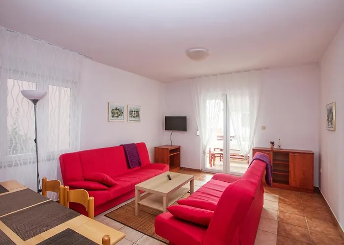 With Parking Space Pirovac, Sibenik - 15320 *