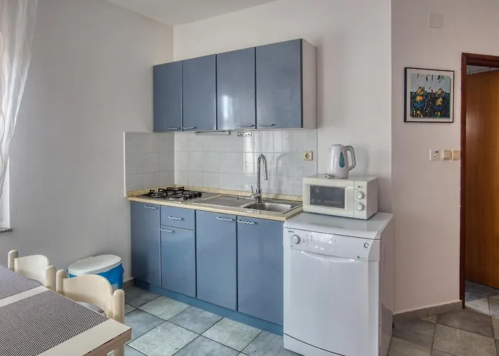 With Parking Space Pirovac, Sibenik - 15320 피로바츠