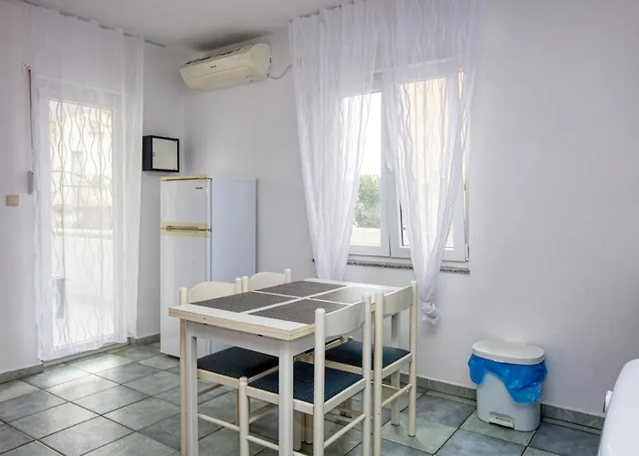 With Parking Space Pirovac, Sibenik - 15320 아파트